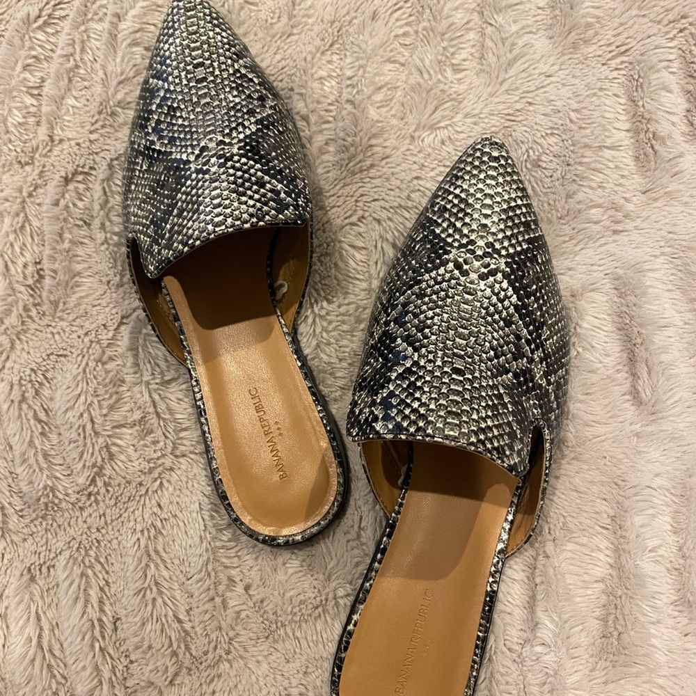 Gently worn Banana Republic snakeskin mules